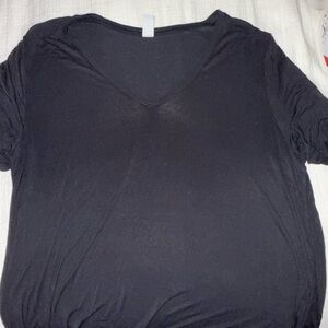 Old Navy Black Relaxed Short Sleeve Tee